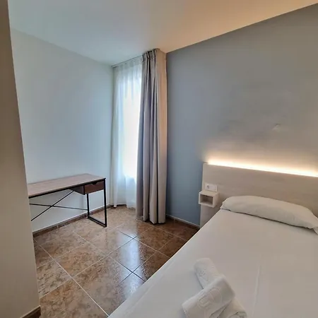 Rugaca Pensjonat Huesca